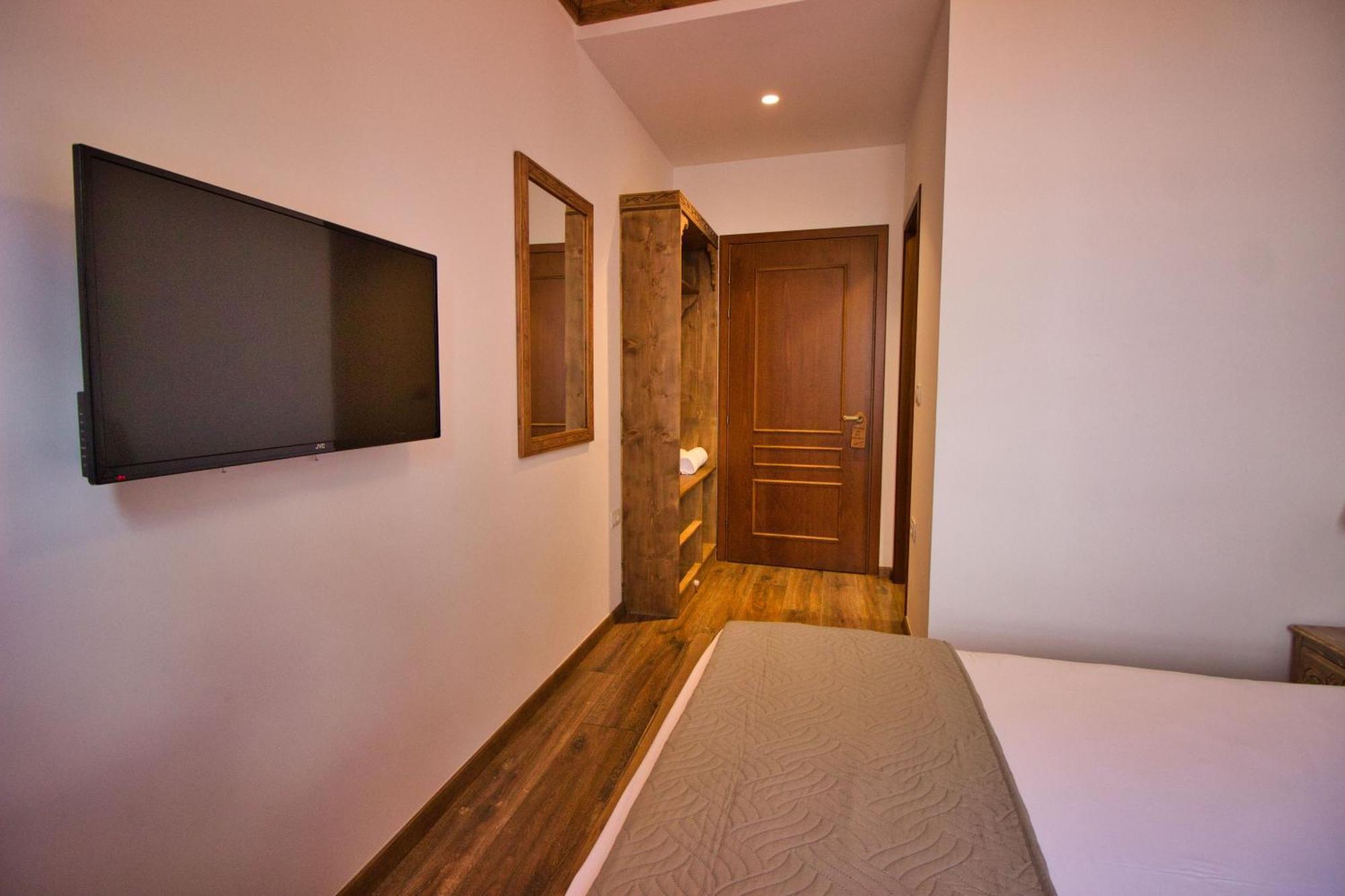 4 Rooms Gjirokastra Gjirokastër Exterior foto